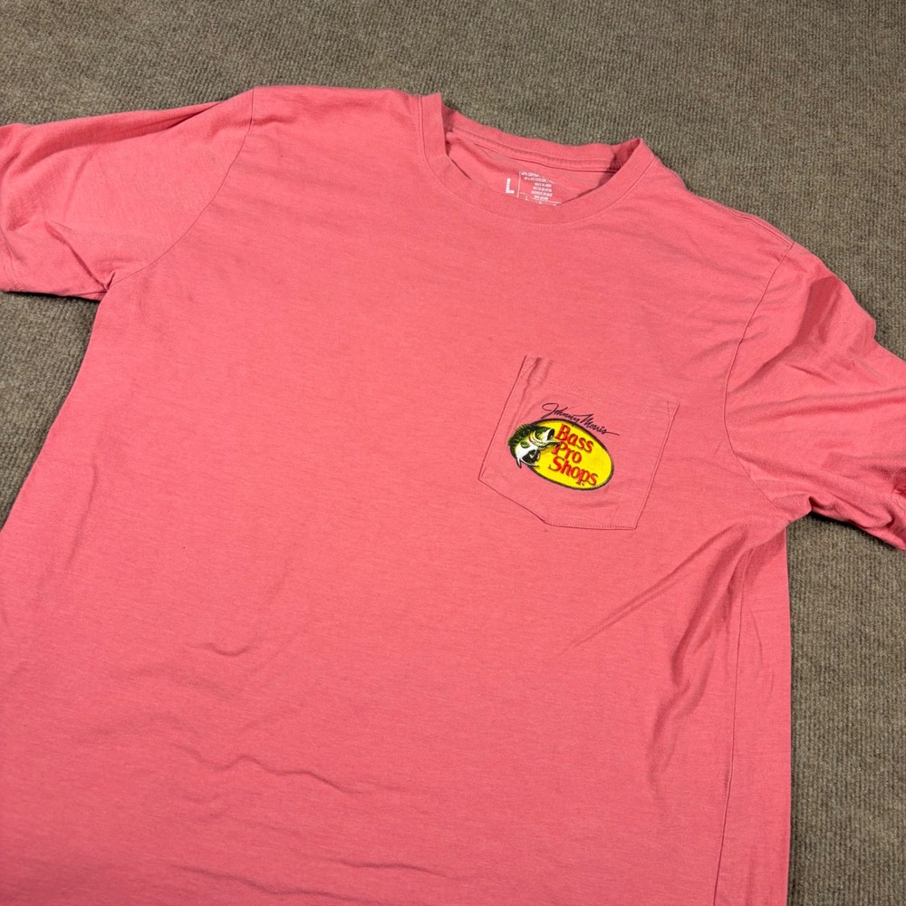 Bass Pro Shops Johnny Morris Mens Large Pink Pocket Graphic T-Shirt Short Sleeve